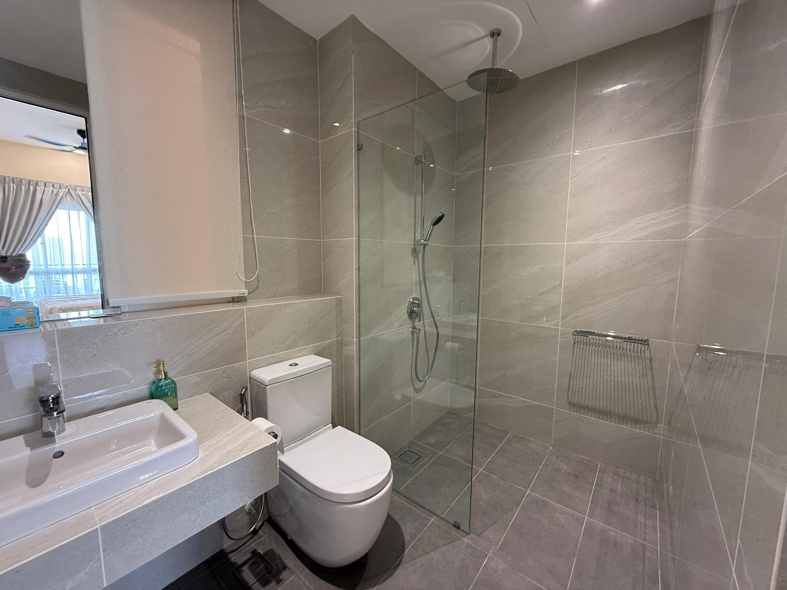 Codrington - bathroom